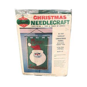 Vintage Santa  Bucilla Felt Jeweled Christmas Panel Kit 8327 NEW